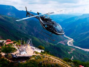 HELICÓPTERO CAÑÓN DEL CHICAMOCHA