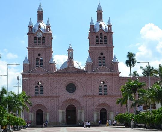 BASÍLICA SEÑOR DE LOS MILAGROS