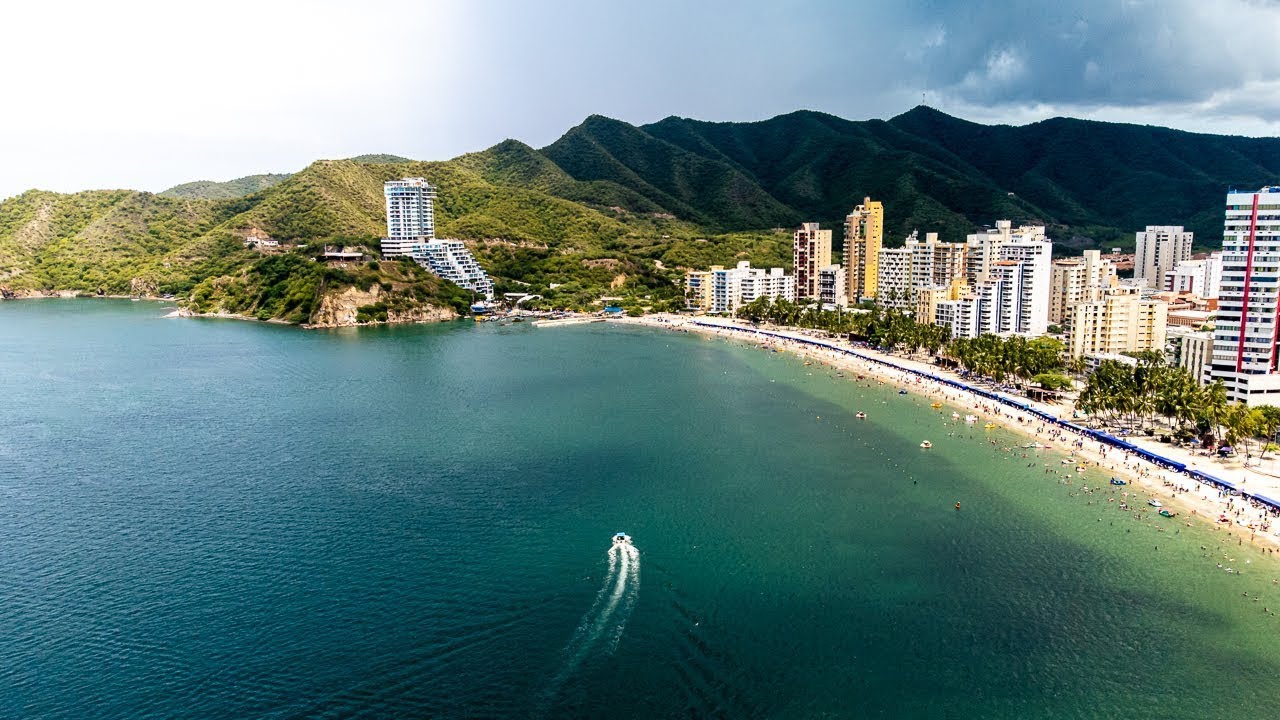 RECORRIDO POR LA ISLA BAHÍA